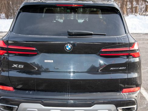 Used 2024 BMW X5 xDrive40i w/ Premium Package image 10