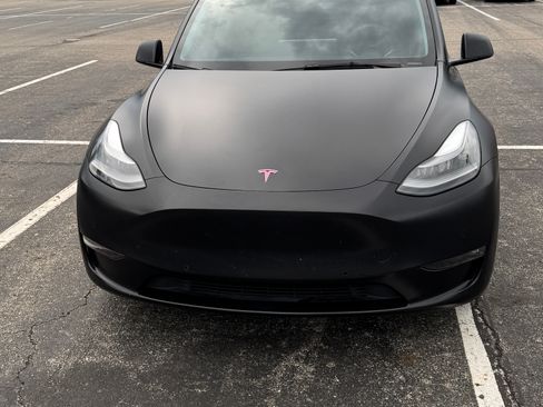 Used 2022 Tesla Model Y Performance image 2