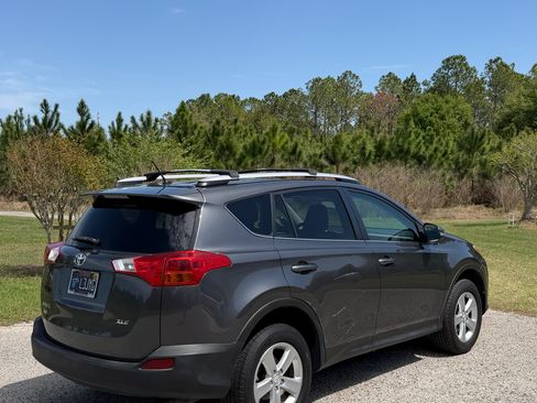 Used 2013 Toyota RAV4 XLE image 4
