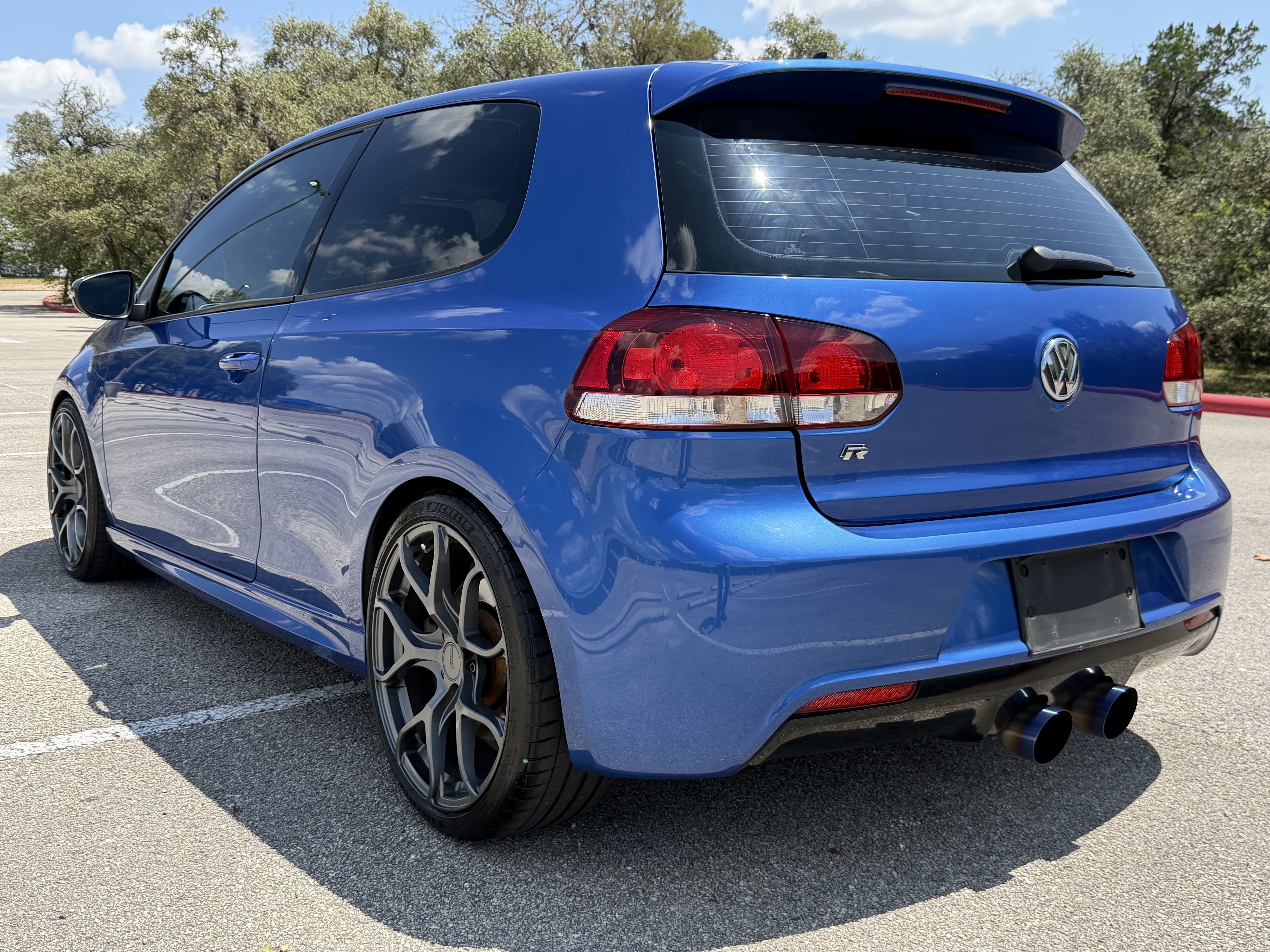 Used 2012 Volkswagen Golf R 2-Door AWD/4WD image 4