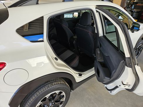 Used 2021 Subaru Crosstrek 2.0i Premium image 13