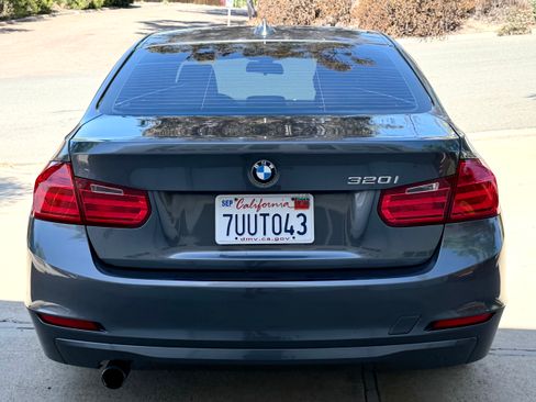 Used 2013 BMW 320i Sedan RWD image 5