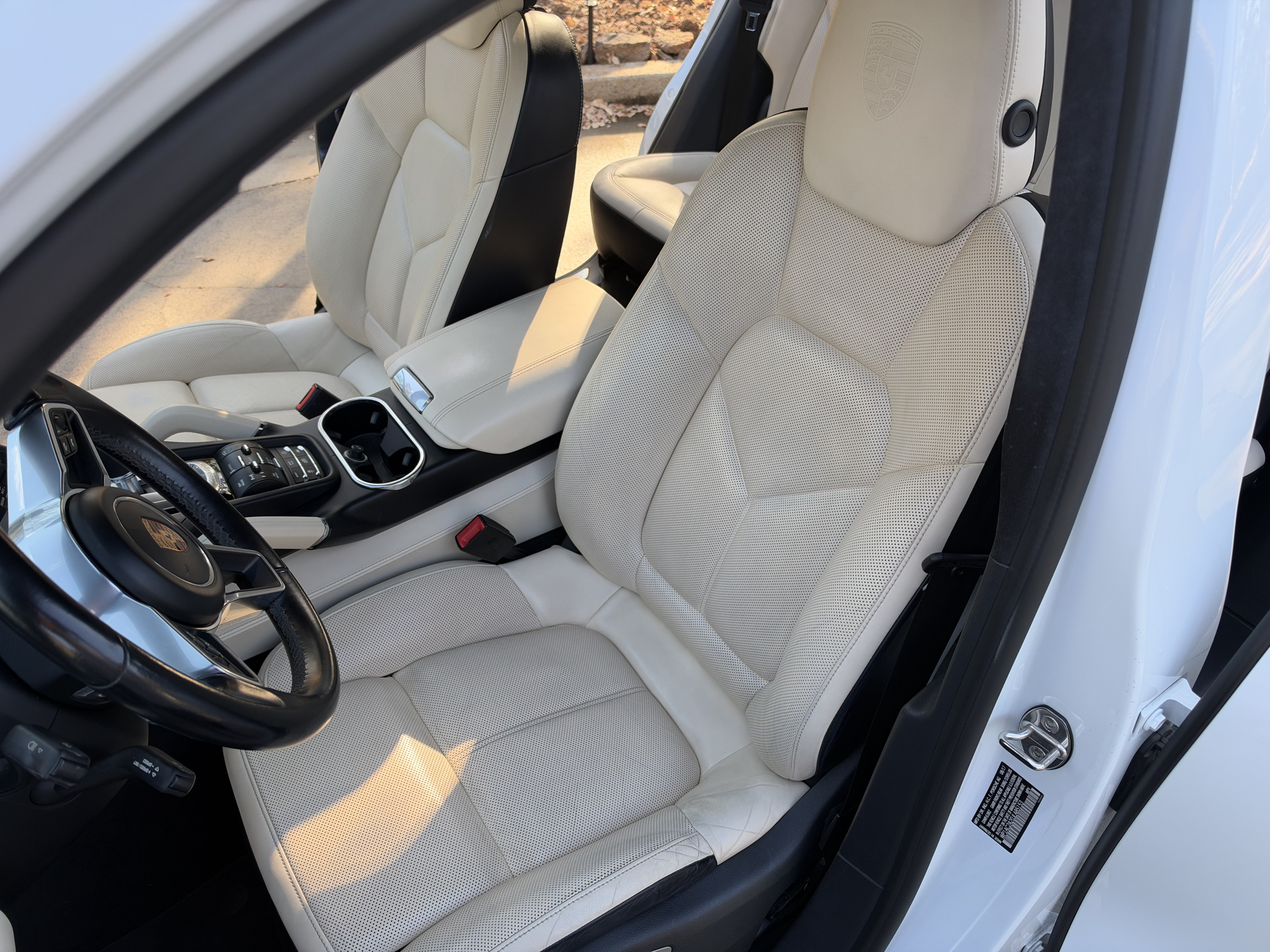 Used 2018 Porsche Cayenne AWD/4WD image 21