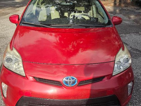 Used 2012 Toyota Prius Three FWD image 1