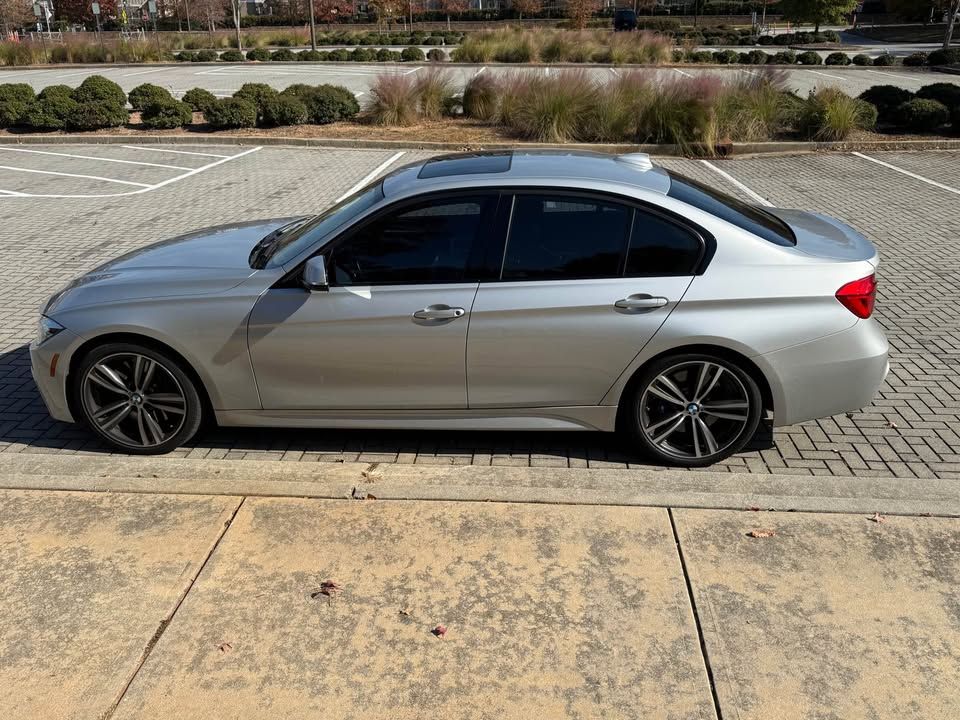 Used 2017 BMW 340i Sedan RWD image 12