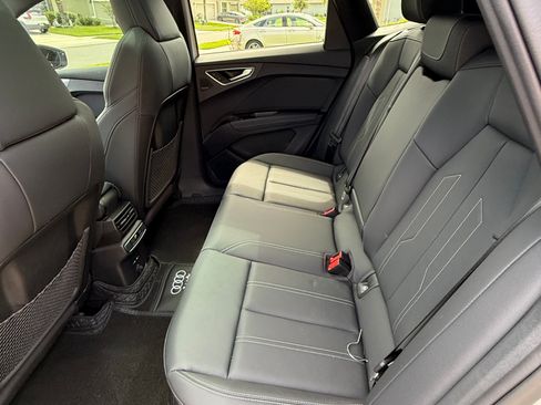 Used 2025 Audi Q4 e-tron Premium Plus w/ Premium Plus AWD/4WD image 4