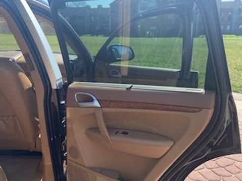 Used 2006 Porsche Cayenne S Titanium Edition image 23