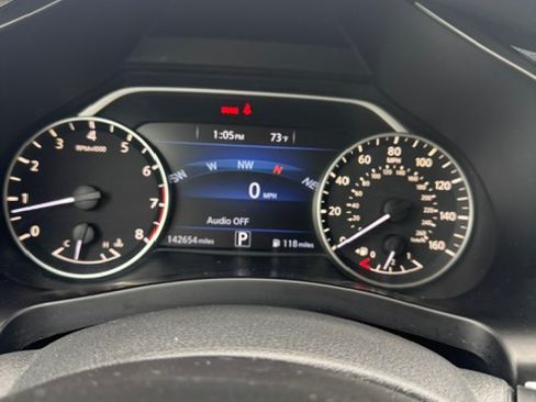 Used 2017 Nissan Murano S w/ Navigation Package image 14