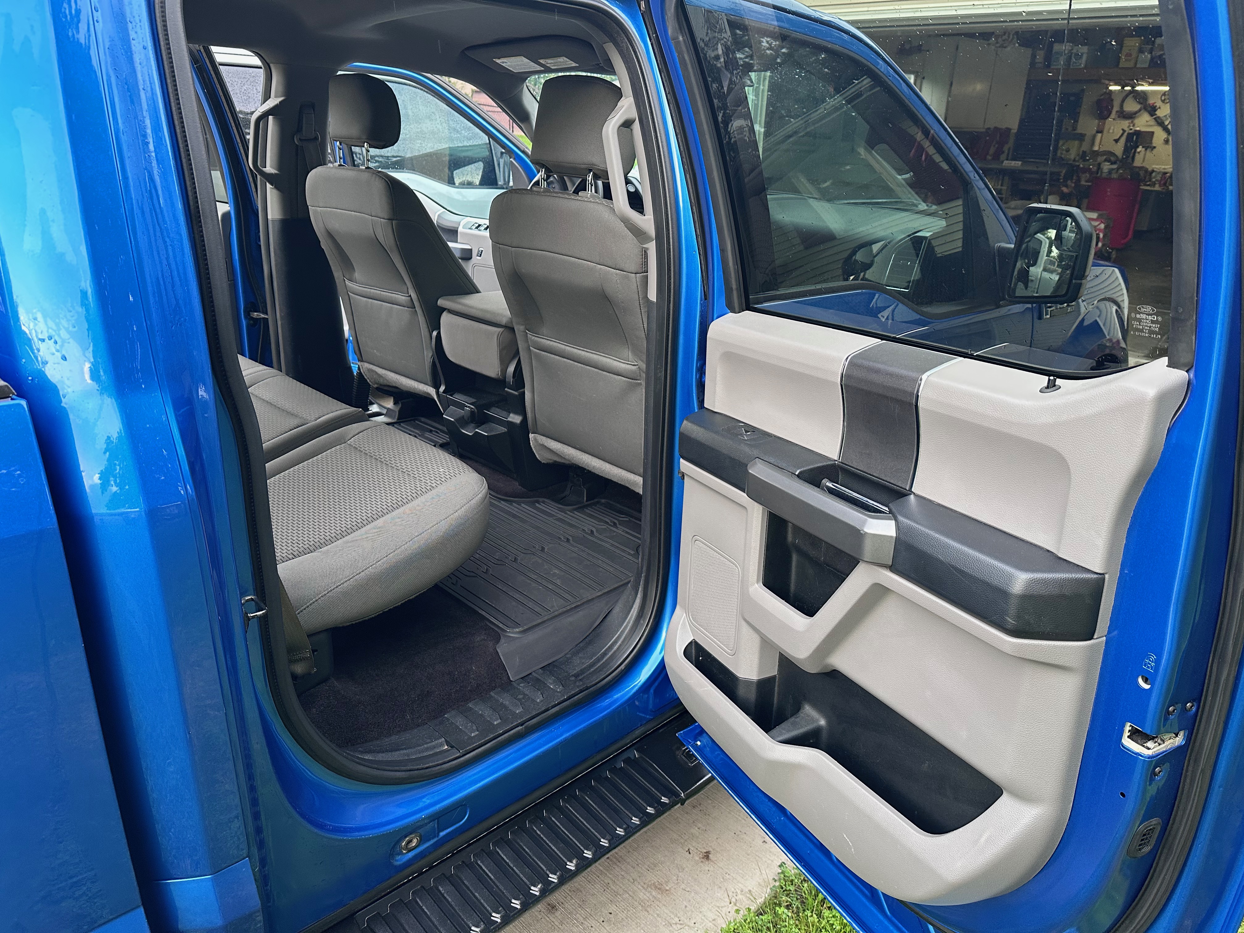 Used 2015 Ford F150 XLT AWD/4WD image 18