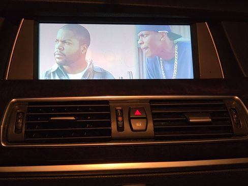 Used 2011 BMW 550i Gran Turismo xDrive image 16