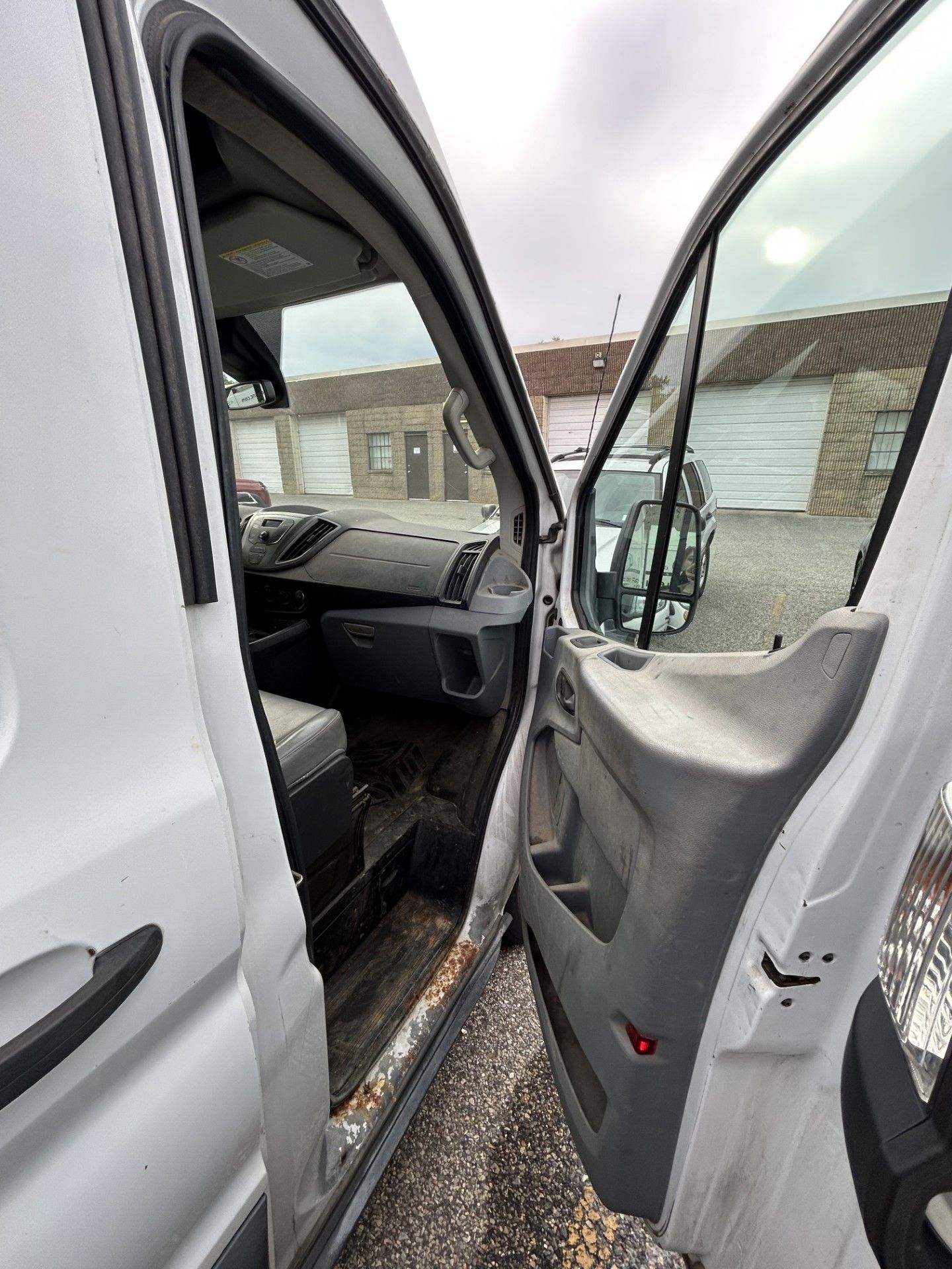 Used 2016 Ford Transit 250 148 Medium Roof RWD image 6