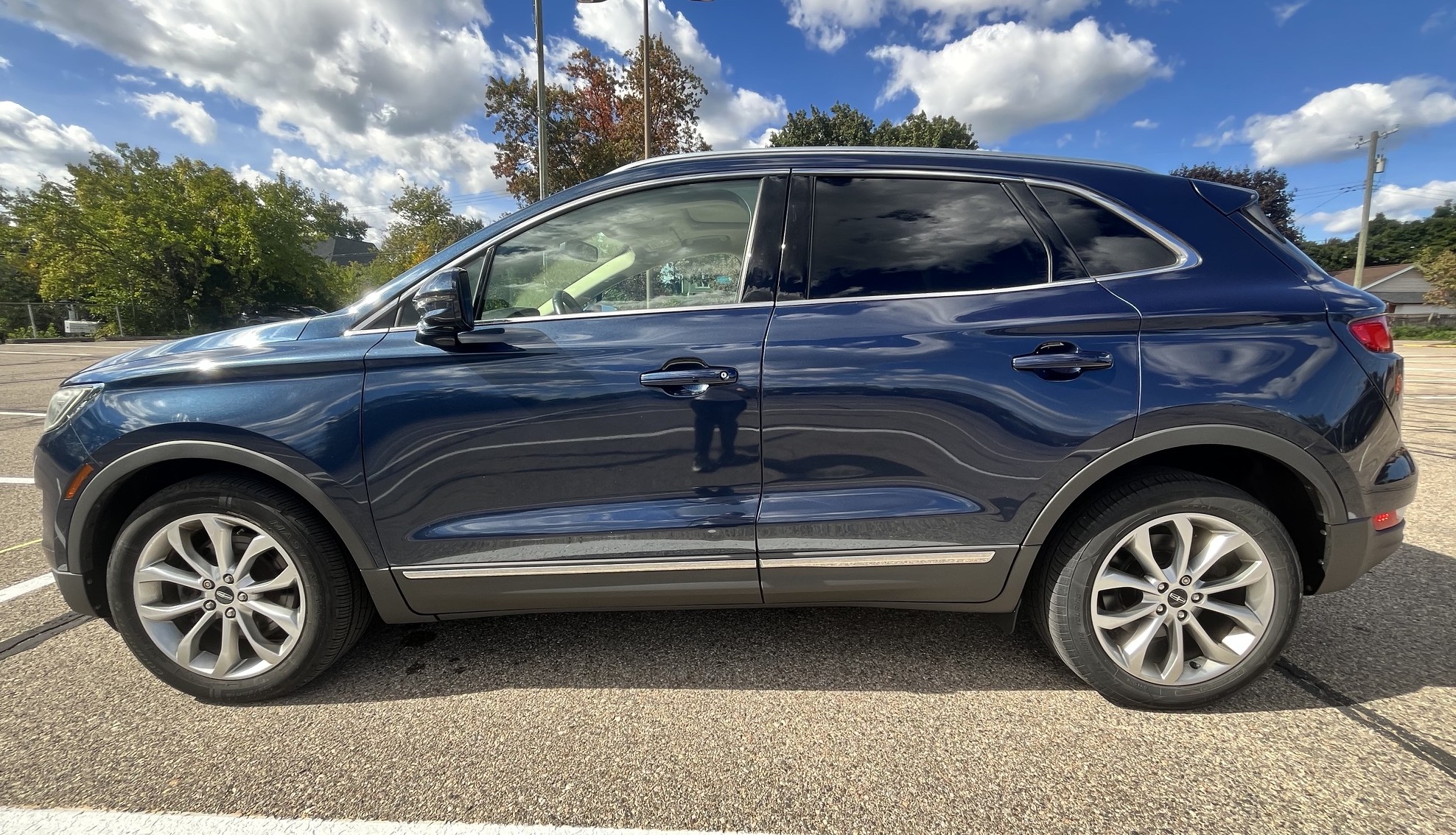 Used 2017 Lincoln MKC Select FWD image 4