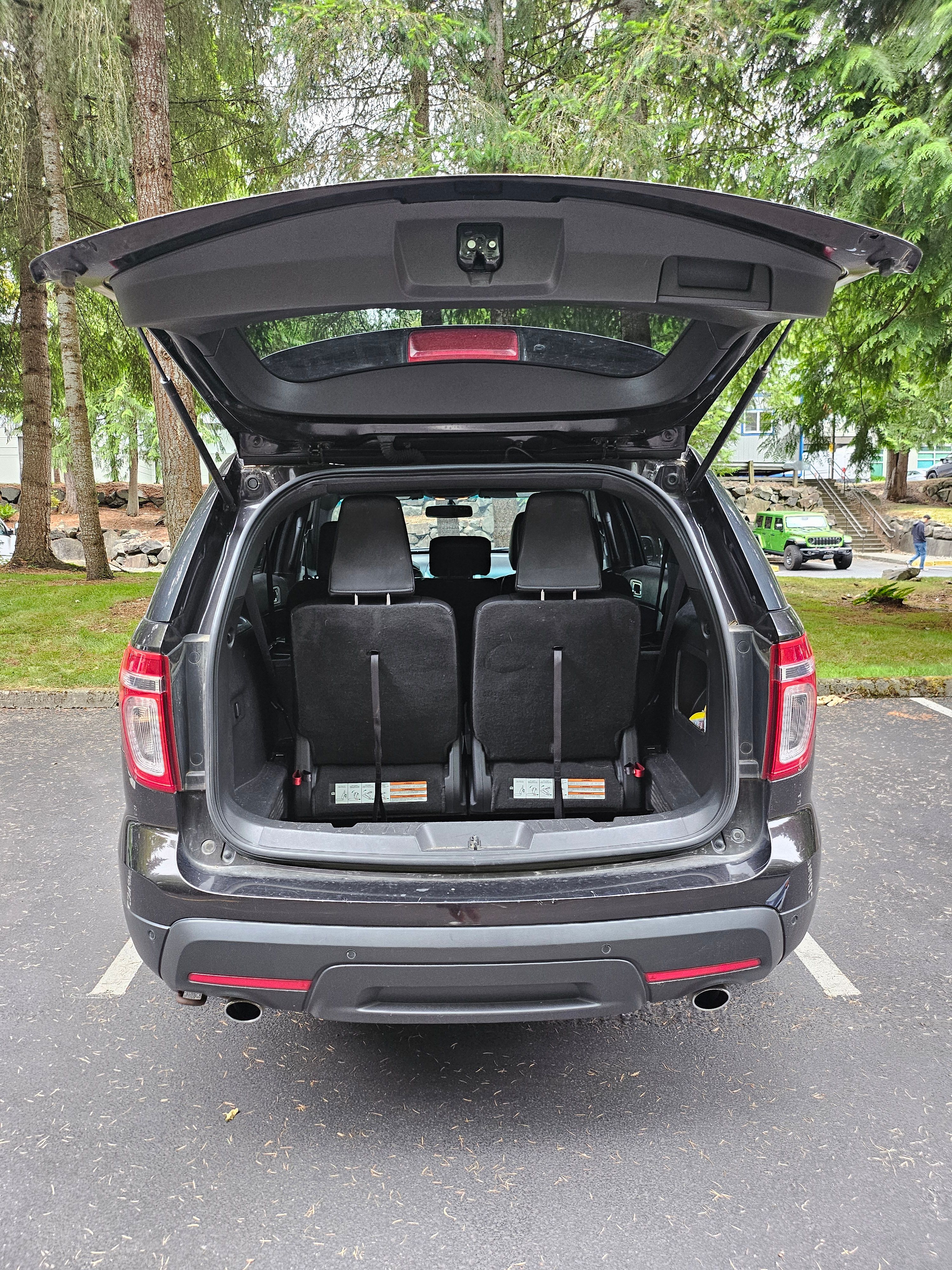 Used 2013 Ford Explorer XLT AWD/4WD image 17