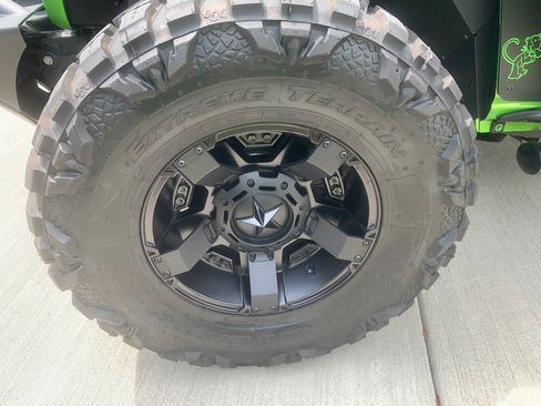 Used 2018 Jeep Wrangler Rubicon w/ Steel Bumper Group image 16