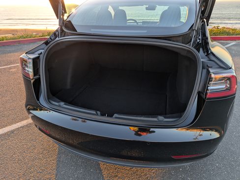 Used 2018 Tesla Model 3 Long Range image 19