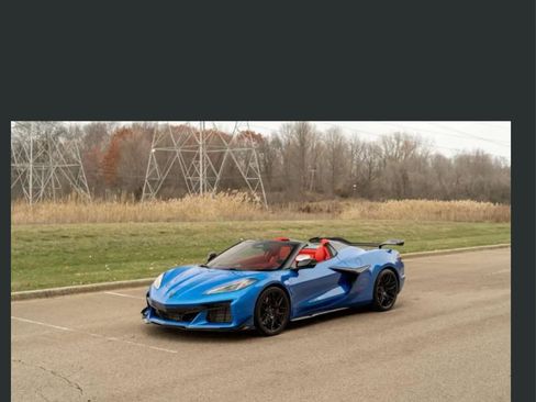 Used 2024 Chevrolet Corvette Z06 w/ Battery Protection Package RWD image 9