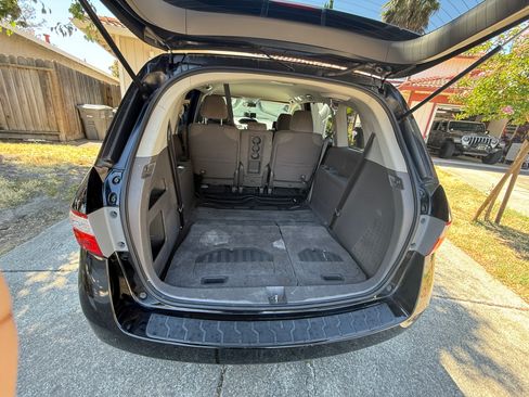 Used 2011 Honda Odyssey EX image 16