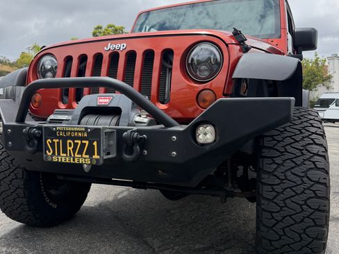 Used 2009 Jeep Wrangler Unlimited Rubicon w/ Dual Top Group AWD/4WD image 21