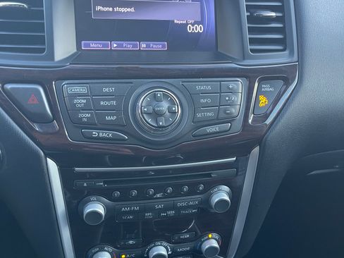 Used 2014 Nissan Pathfinder Platinum w/ Platinum Premium Package AWD/4WD image 13