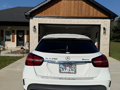 Used 2018 Mercedes-Benz GLA 250 4MATIC image 5