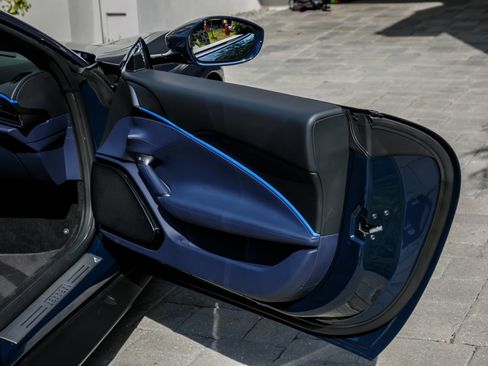 Used 2021 Ferrari Roma image 22