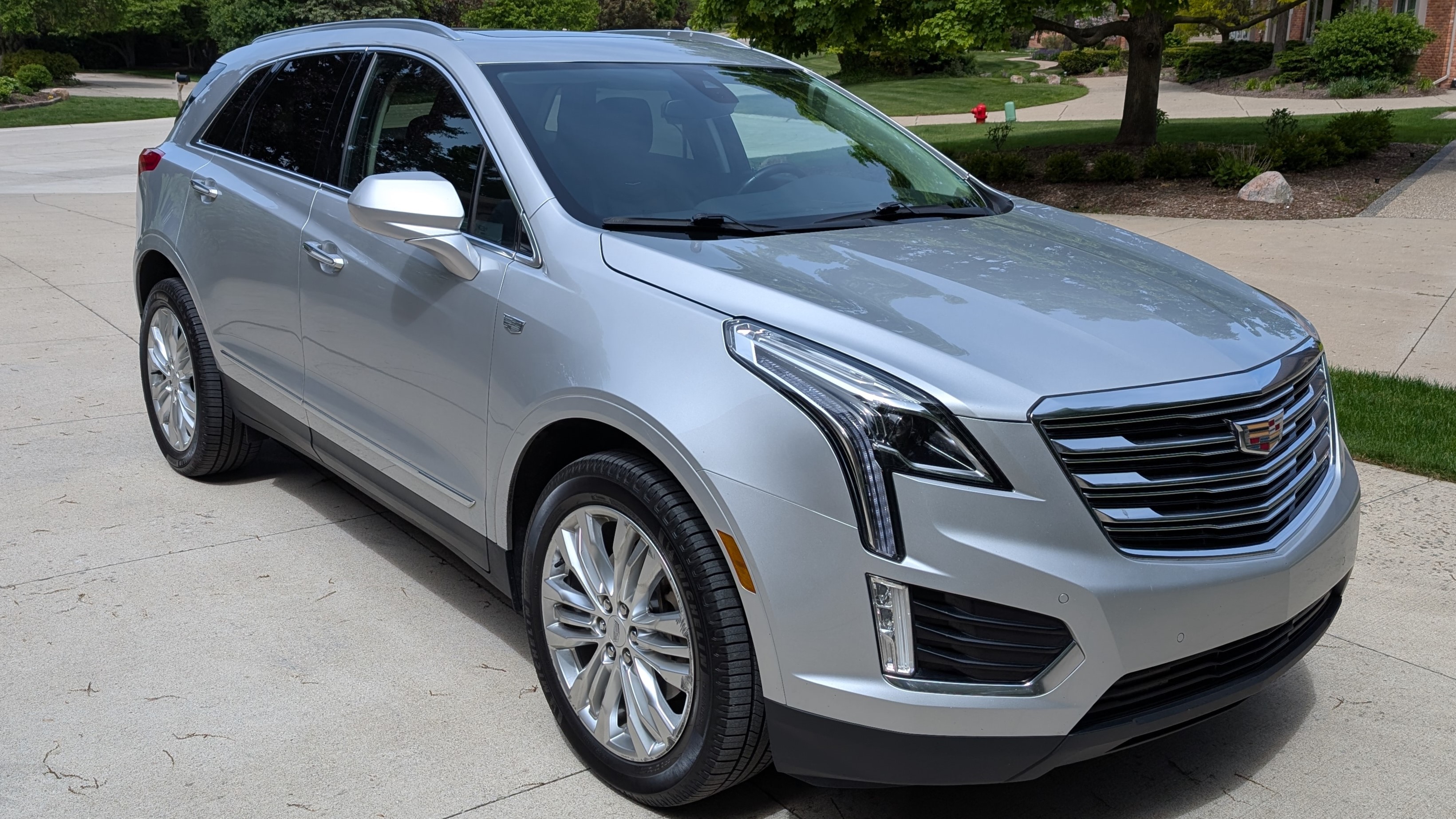 Used 2019 Cadillac XT5 Premium Luxury AWD/4WD image 1