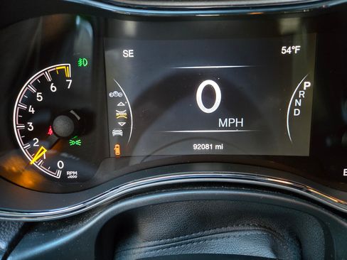 Used 2019 Jeep Grand Cherokee Trailhawk w/ Trailhawk Luxury Group image 21