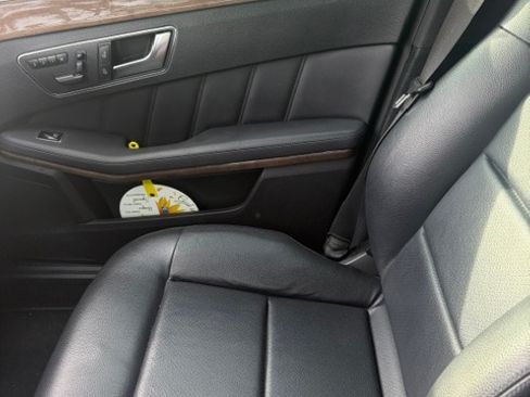 Used 2013 Mercedes-Benz E 350 4MATIC Sedan image 9