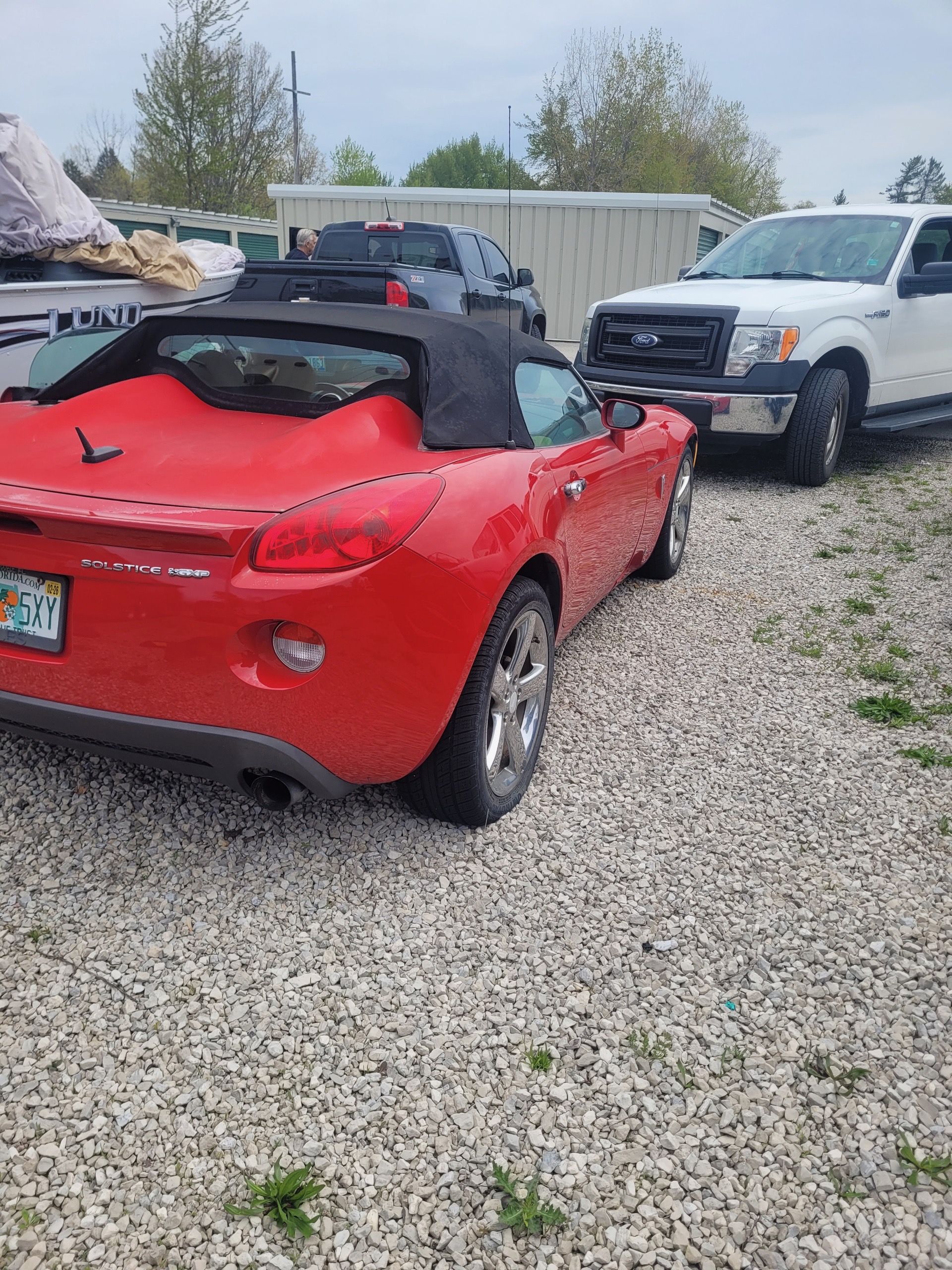 Used 2009 Pontiac Solstice GXP w/ Premium Package RWD image 3