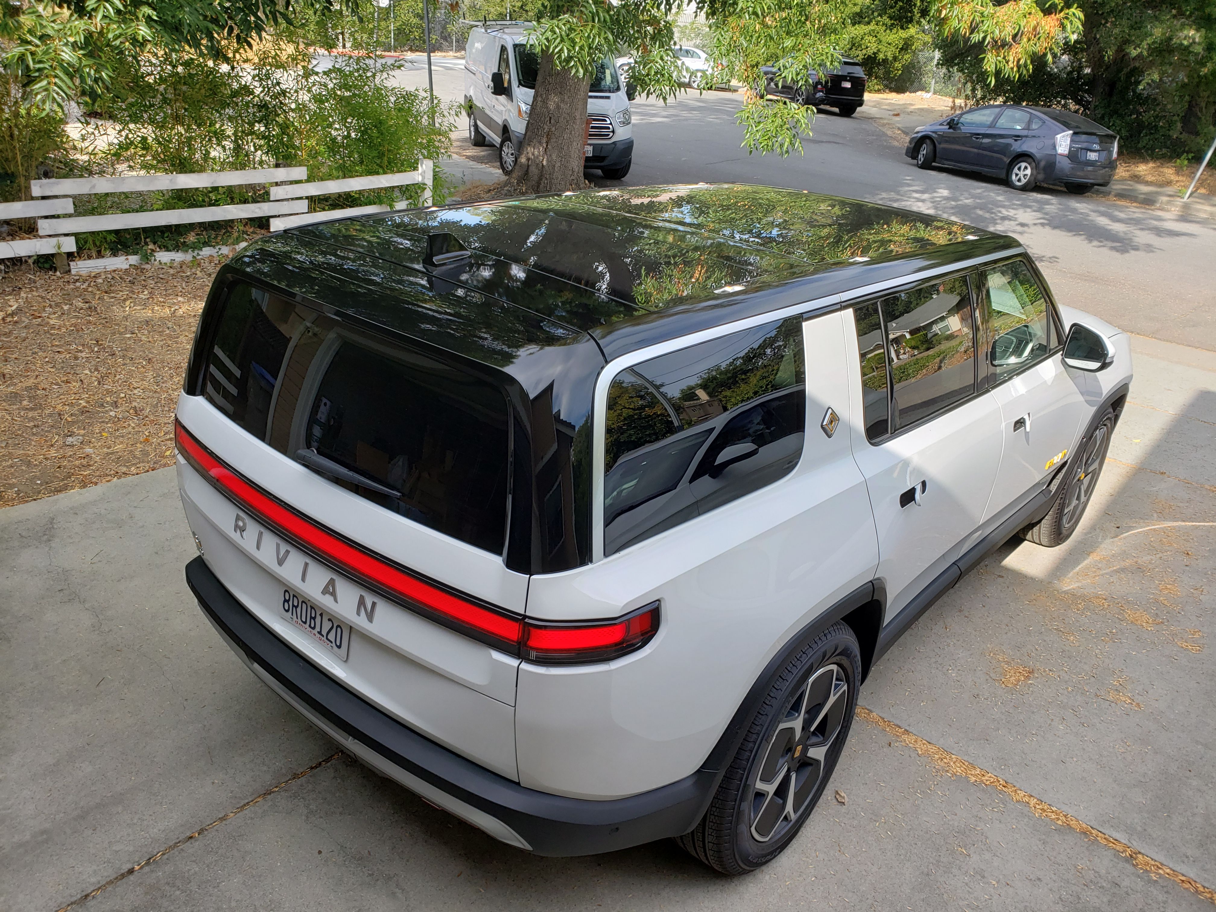 Used 2023 Rivian R1S Adventure Quad AWD/4WD image 8