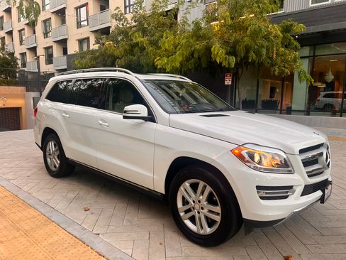 Used 2015 Mercedes-Benz GL 450 4MATIC image 25