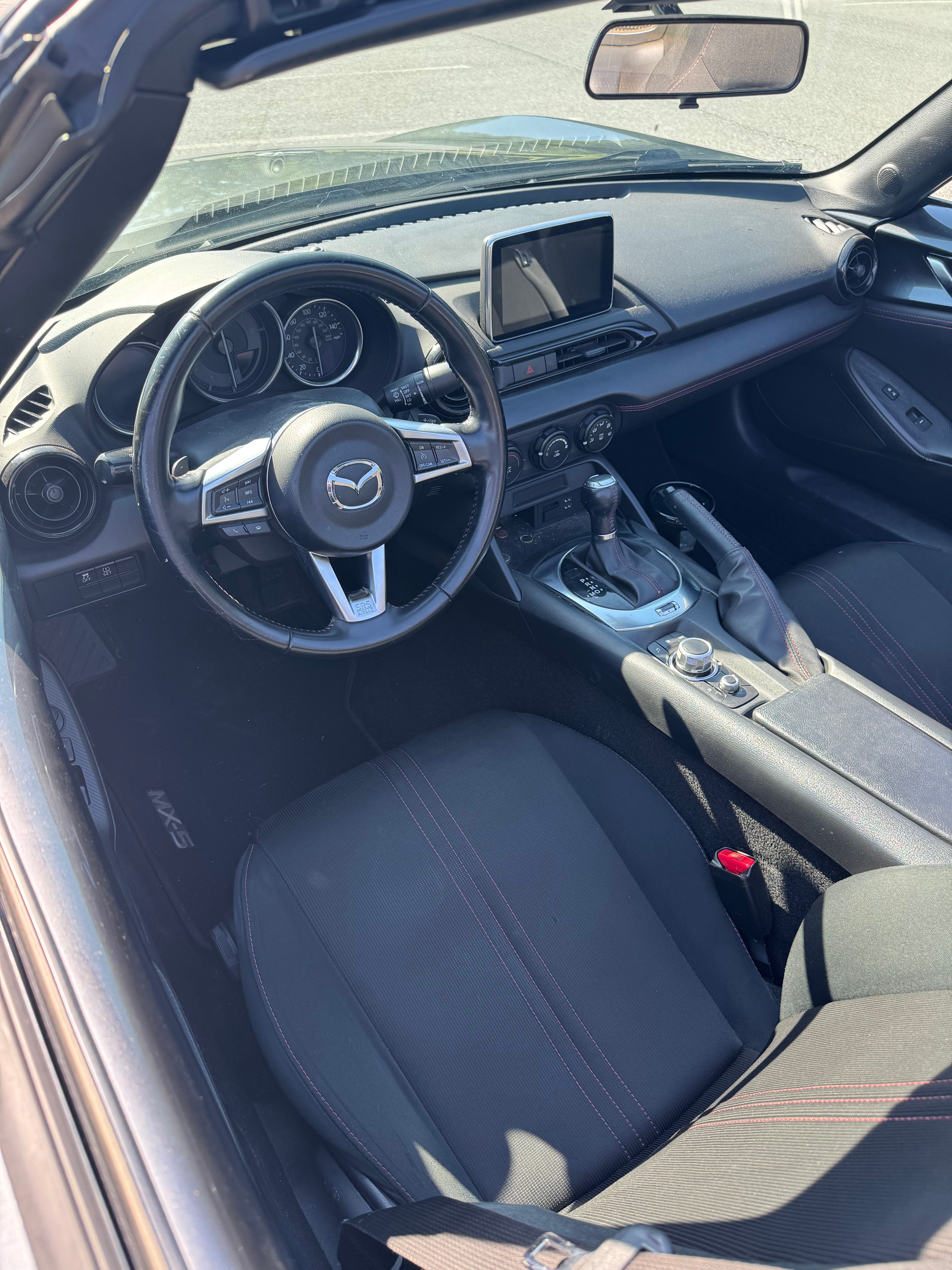 Used 2016 MAZDA MX-5 Miata Club RWD image 6
