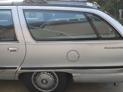 Used 1996 Buick Roadmaster Estate image 6