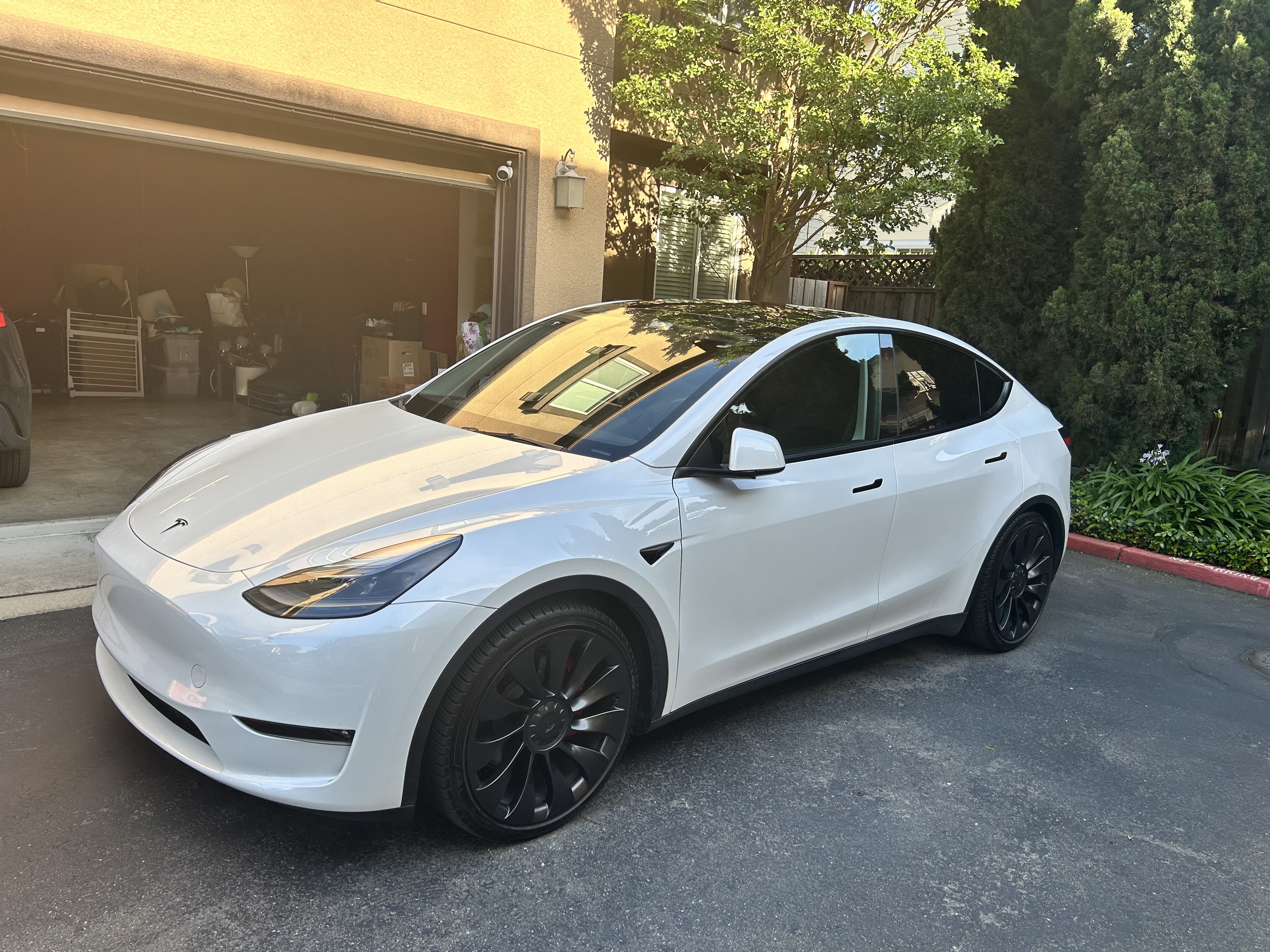 Used 2023 Tesla Model Y Performance AWD/4WD image 4