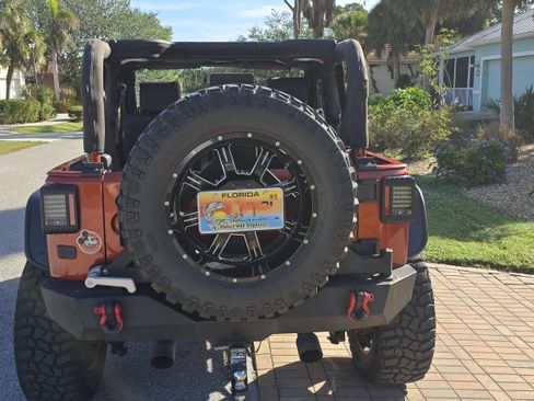 Used 2009 Jeep Wrangler X image 12