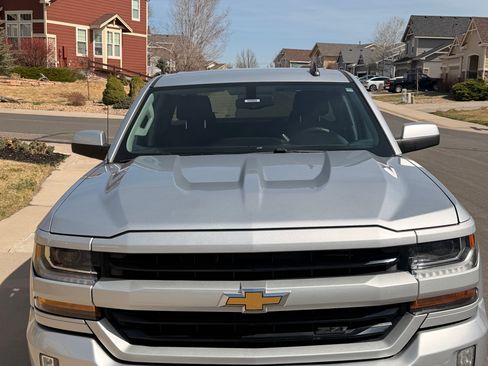 Used 2018 Chevrolet Silverado 1500 LT w/ All Star Edition image 6