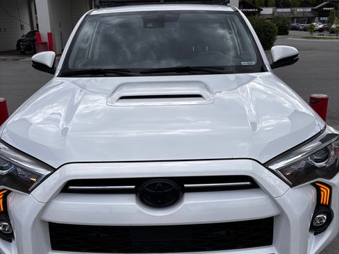Used 2023 Toyota 4Runner TRD Off-Road Premium w/ Moonroof Package AWD/4WD image 14