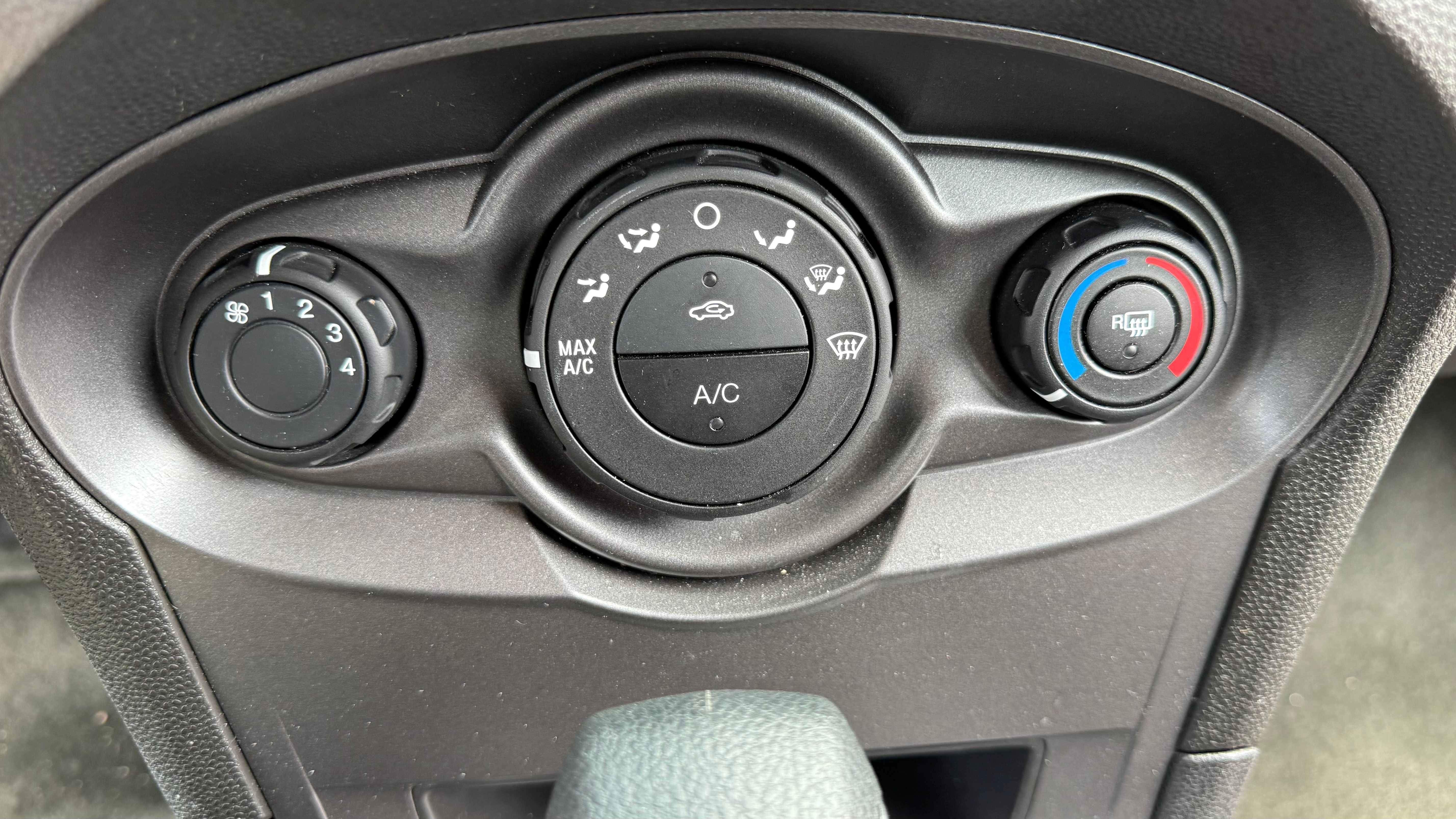 Used 2018 Ford Fiesta S FWD image 12