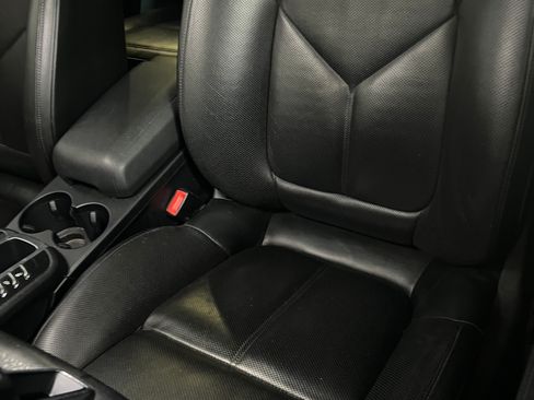 Used 2018 Porsche Macan Sport Edition AWD/4WD image 16