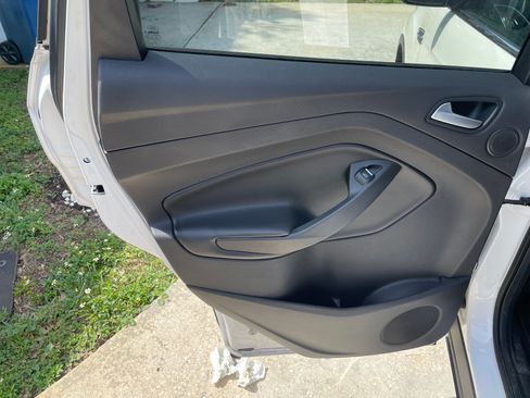 Used 2013 Ford Escape SEL FWD image 24