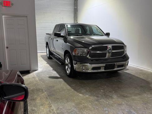 Used 2019 RAM 1500 Lone Star image 15