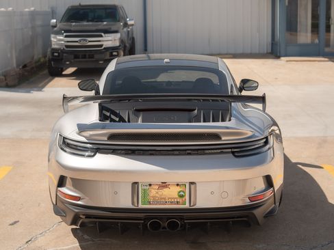 Used 2022 Porsche 911 GT3 image 5