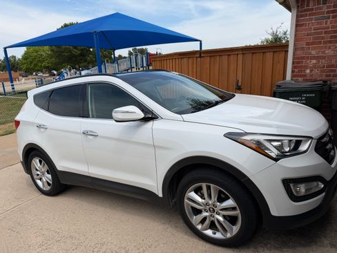 Used 2014 Hyundai Santa Fe Sport 2.0T w/ Technology Package 05 FWD image 2
