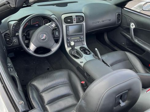 Used 2007 Chevrolet Corvette Convertible w/ Preferred Equipment Group RWD image 5