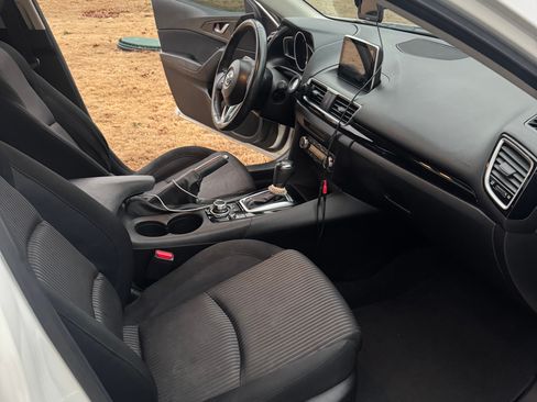 Used 2016 MAZDA MAZDA3 i Touring w/ Popular Equipment Package image 12