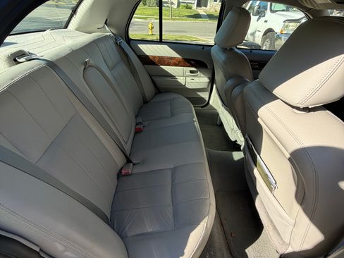 Used 2004 Mercury Grand Marquis LS image 6
