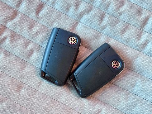 Used 2018 Volkswagen Tiguan S image 24