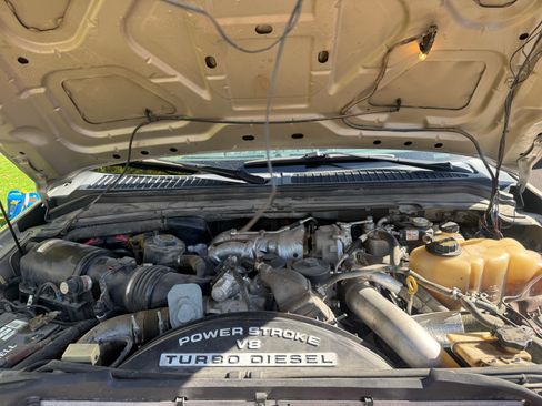 Used 2009 Ford F250 FX4 AWD/4WD image 10