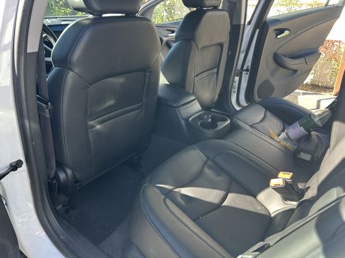 Used 2017 Chevrolet Volt LT w/ Comfort Package image 13