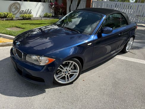 Used 2011 BMW 135i Convertible image 4